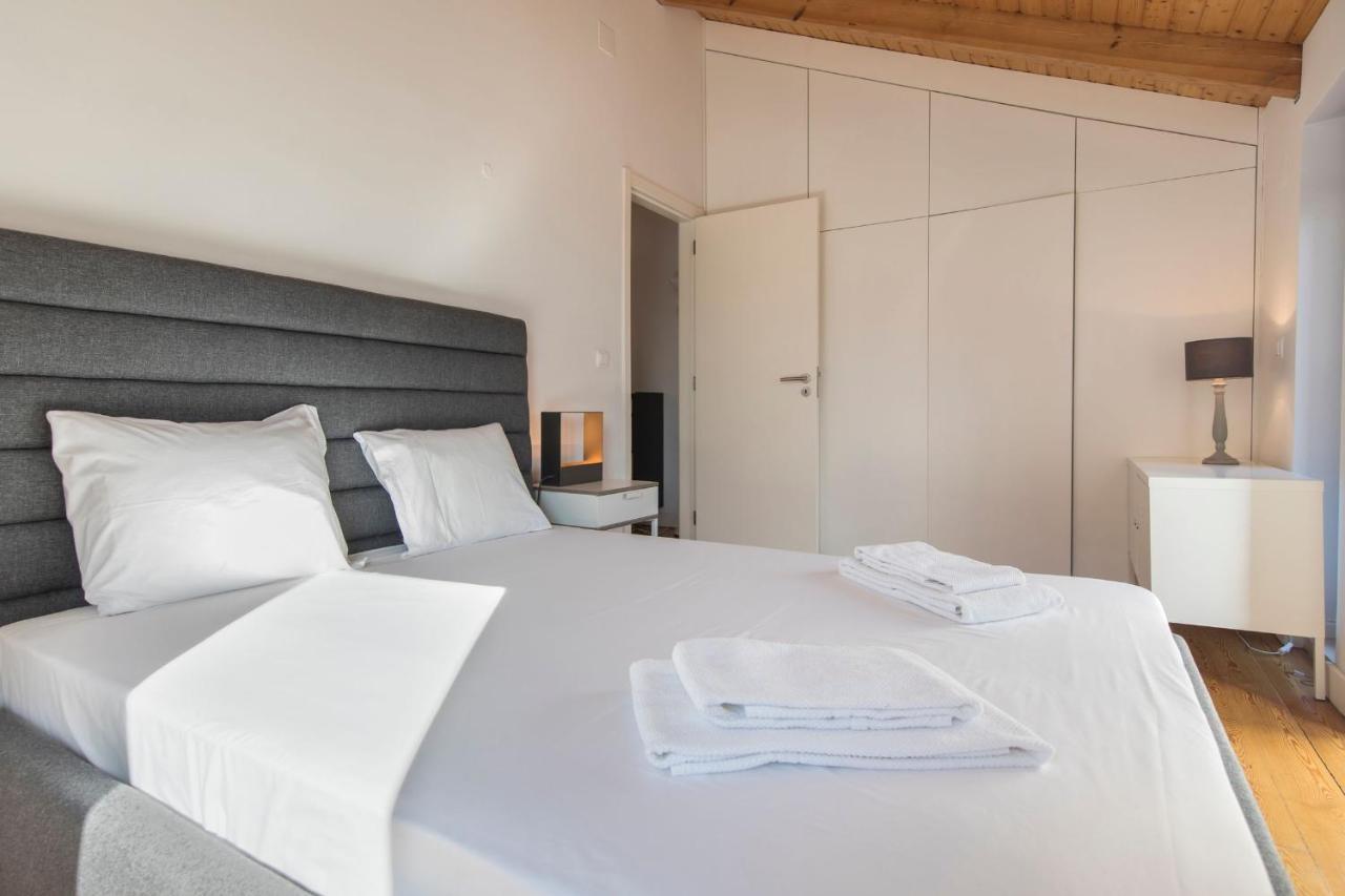 Bairro Alto Stunning Flat With Balcony By Lovelystay Lisboa Kültér fotó