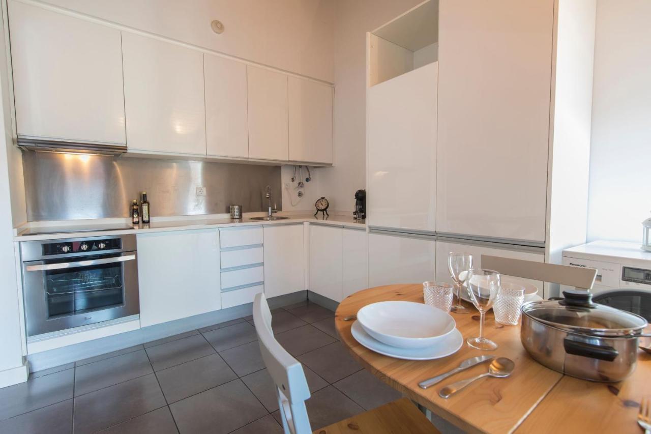 Bairro Alto Stunning Flat With Balcony By Lovelystay Lisboa Kültér fotó